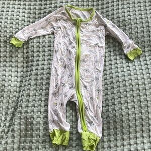 ✨EUC Coco Moon Coverall in Shark Print (no longer sold!) 9-12 Month✨